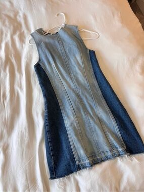 ZARA Two-Tone Denim Bodycon Dress Size Small: LIKE NEW :)